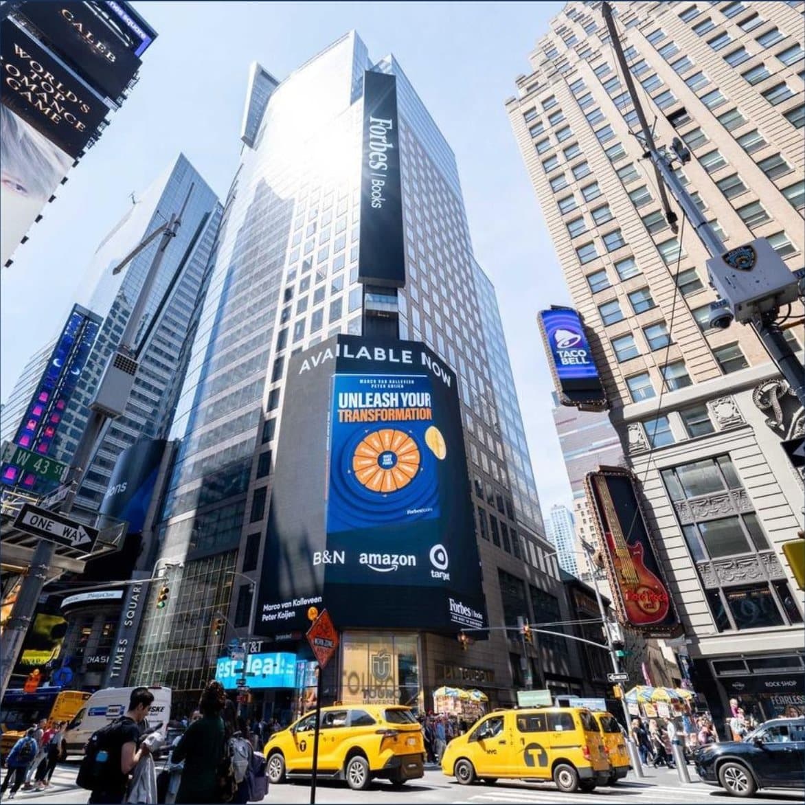 Unleash Your Transformation op een billboard aan Times Square, New York